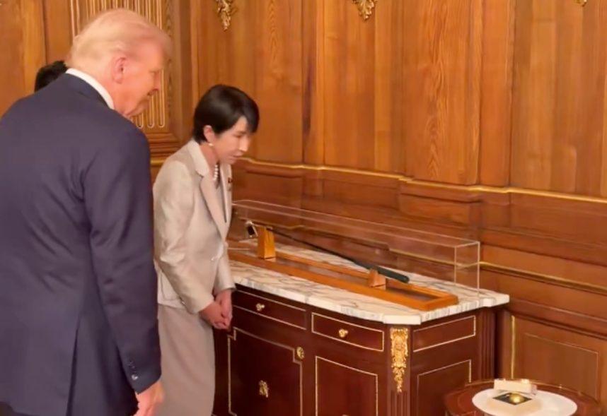 Japan PM Shinzo Abe Donald Trump golf